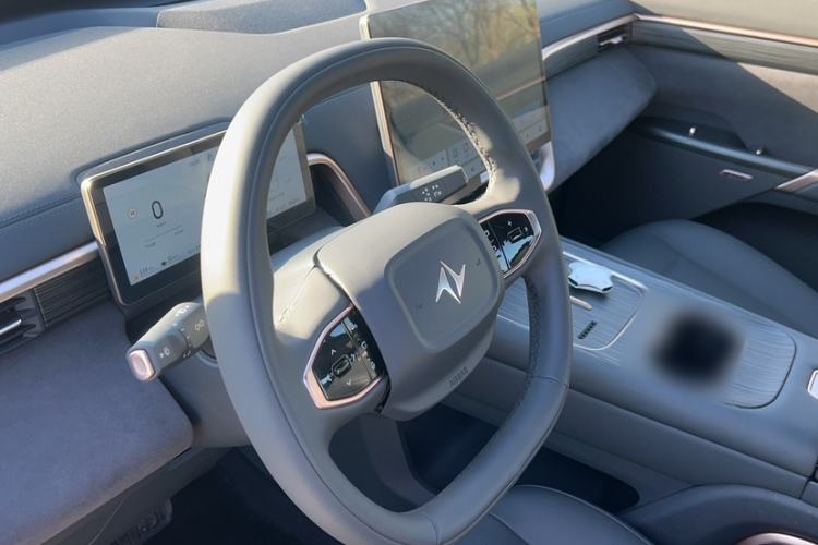 Used Dongfeng eπ eπ008 2024 210Max Range-Extended Version 6 Seats