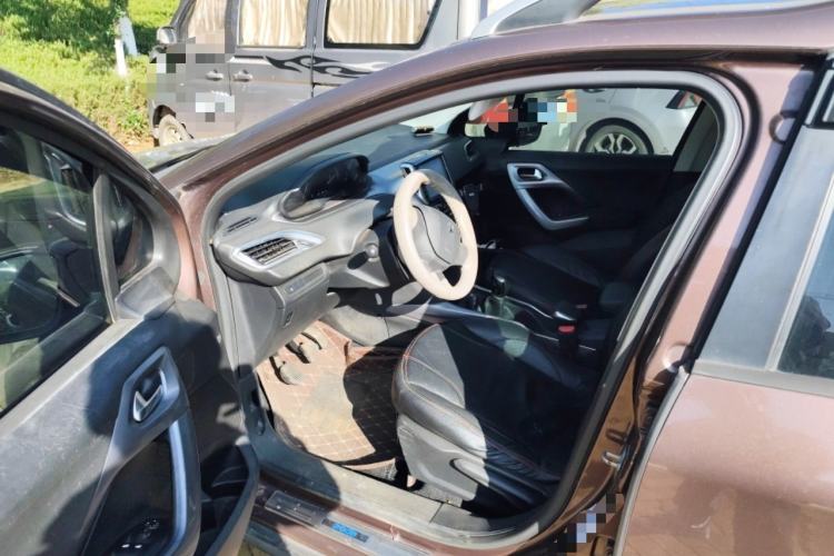 Used Peugeot 2008 2014 1.6L Manual Trend Edition
