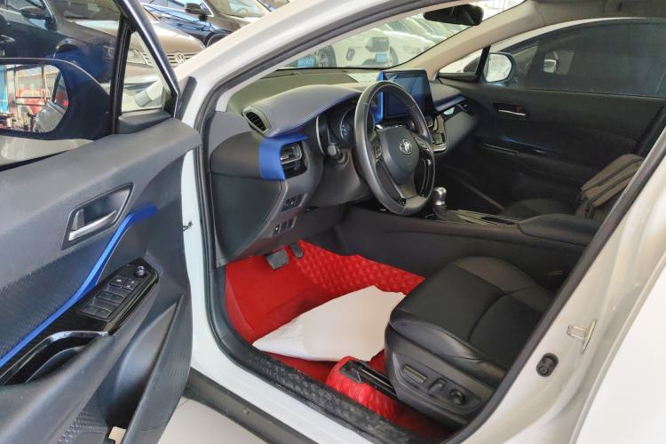 Used Toyota C-HR 2021 2.0L Luxury Edition Driver Seat