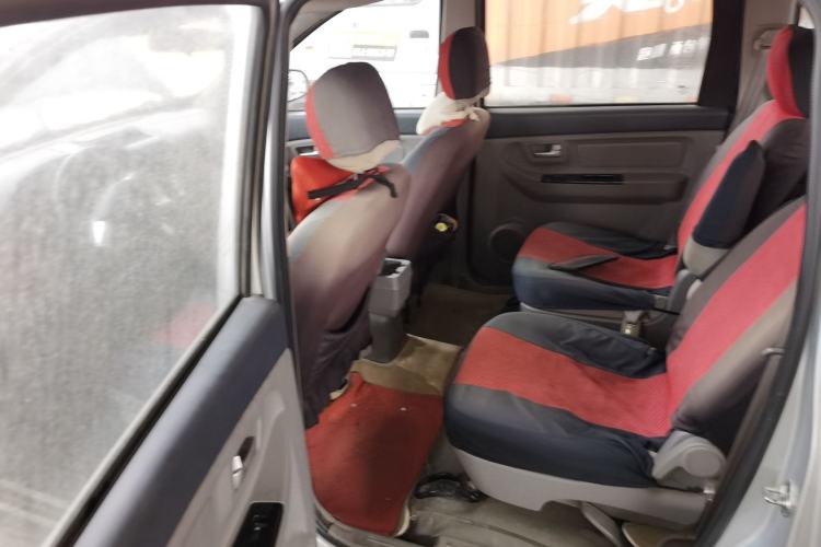 Used BAIC Weiwang M20 2014 1.5L Comfort Version BJ415B Left Rear Seat