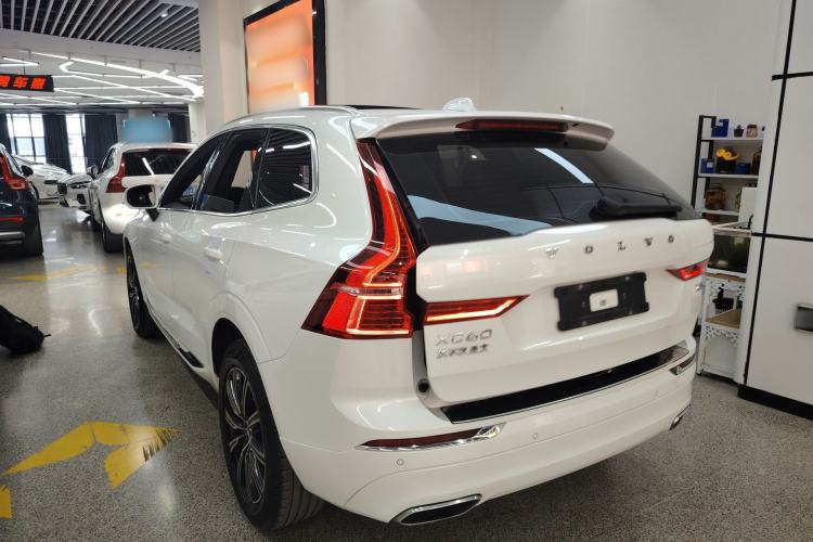 Used Volvo XC60 2021 T5 4x4 Smart Luxury Edition