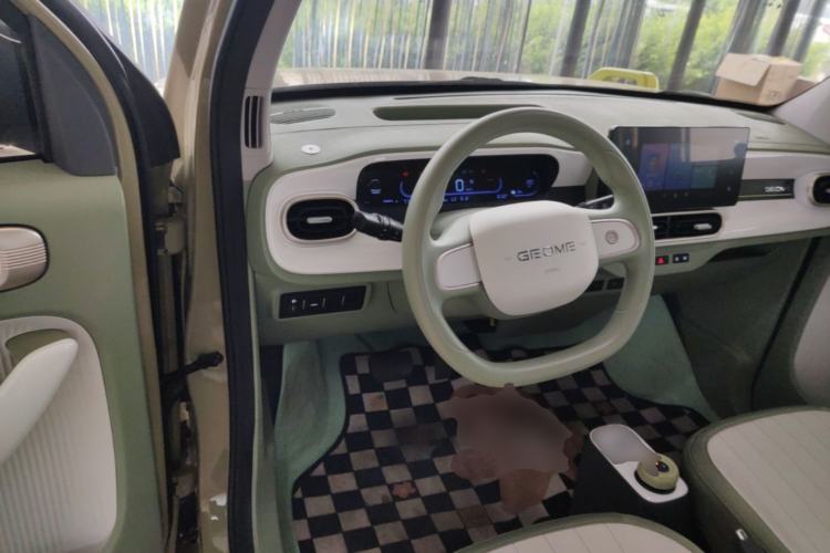 Used Geely Galaxy Panda 2025 210km Panda Rider Steering Wheel