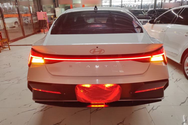 Used Hyundai Elantra 2023 1.5L CVT LUX Prestige Edition