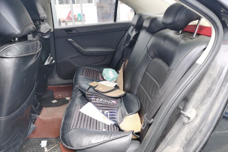 Used Volkswagen Santana 2013 1.4L Manual Fashion Edition
