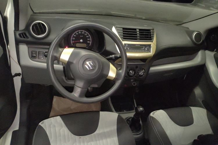Used Suzuki Alto 2013 1.0L Manual Comfort Version Center Console