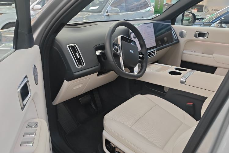 Used Li Auto L8 2025 Max Smart Refresh Edition