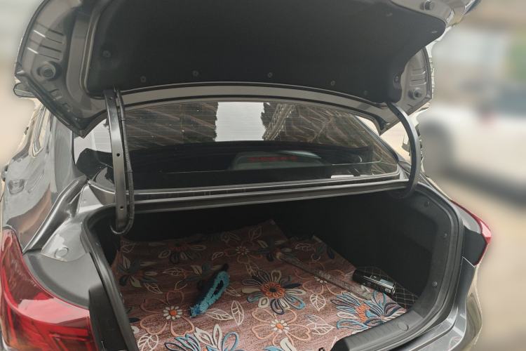 Used CHANGAN Eado 2023 Changan Edition PLUS Blue Whale NE 1.4T GDI DCT Prestige Version Trunk