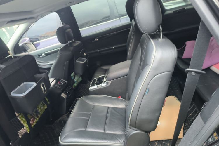 Used Mercedes-Benz R-Class 2015 R 400 4MATIC Business Model Left Rear Seat