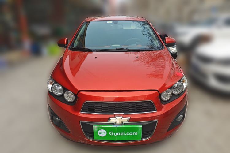 Used Chevrolet Aveo Sonic 2011 Sedan 1.6L Automatic SX