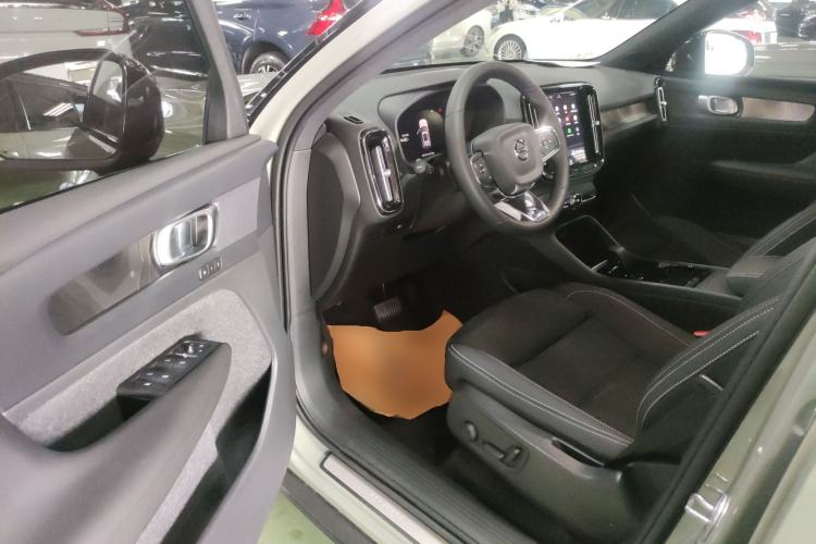 Used Volvo XC40 New Energy 2023 Long-Range Version
