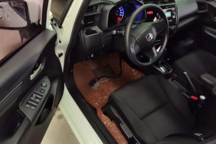 Used Honda Fit 2016 1.5L LXS CVT Comfort Sunroof Version
