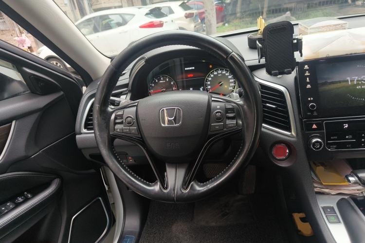 Used Honda Avancier 2017 240TURBO Two-Wheel Drive Comfort Version
