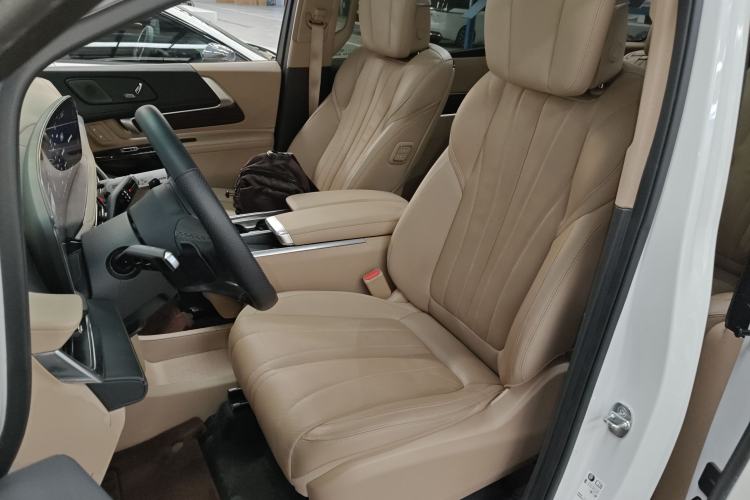 Used Buick Century 2023 2.0T Seven-Seater Deluxe Edition