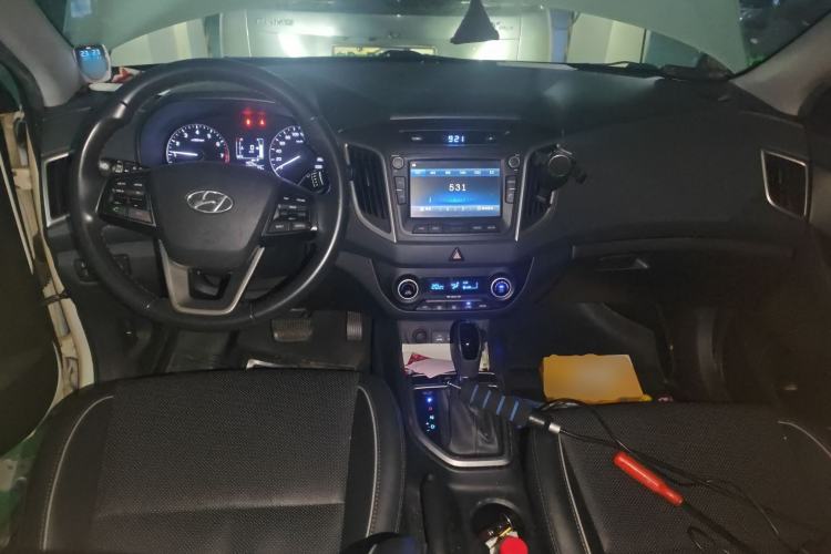 Used Hyundai ix25 2015 1.6L Automatic Two-Wheel-Drive Deluxe DLX Model