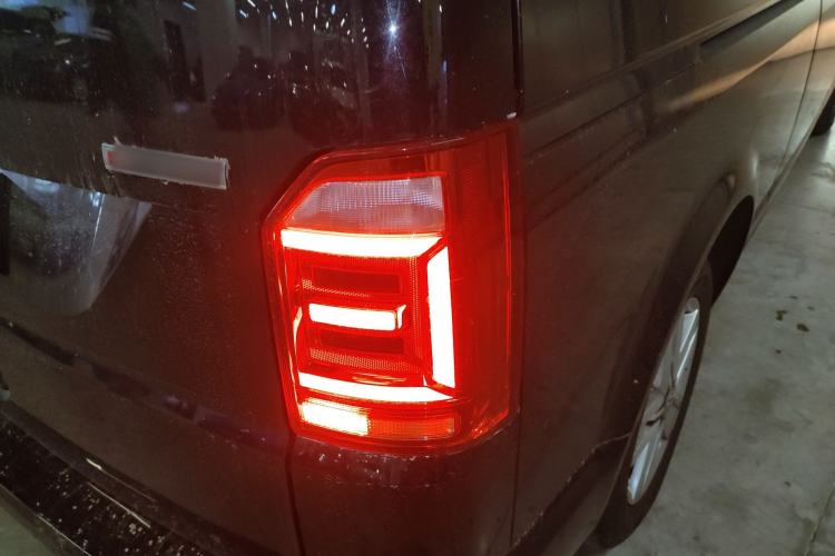 Used Volkswagen Caravelle 2018 2.0 TSI 4x4 Luxury Edition 7-Seater