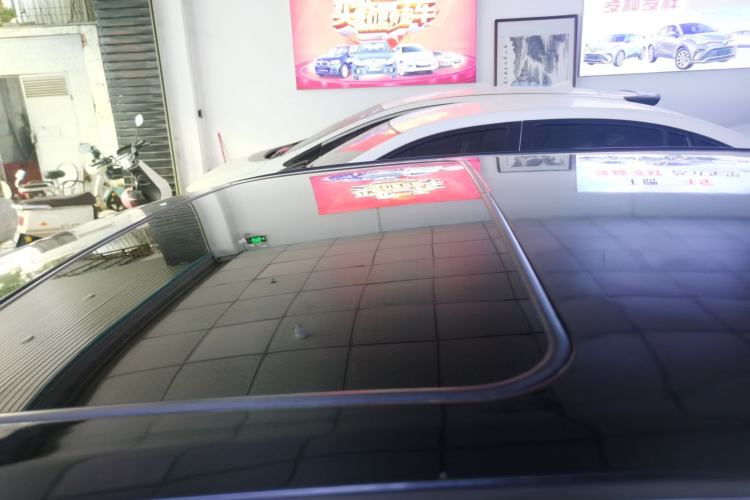 Used Toyota Camry 2016 2.0G 10th Anniversary Leading Edition
