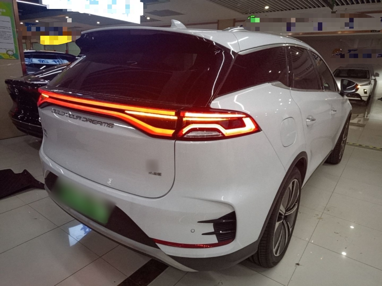 BYD Tang New Energy 2022 DM-p 215 km All-Wheel-Drive Deluxe Model — снимка 6