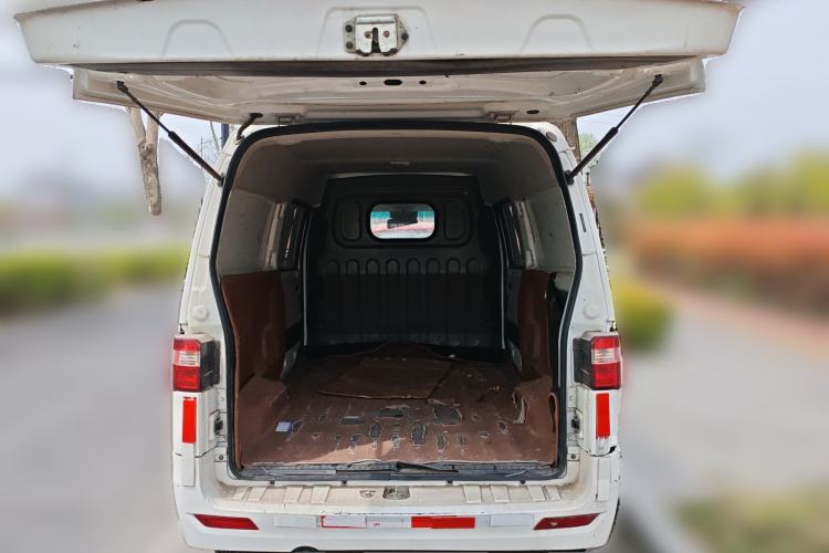 Used Jinbei Hiace X30 