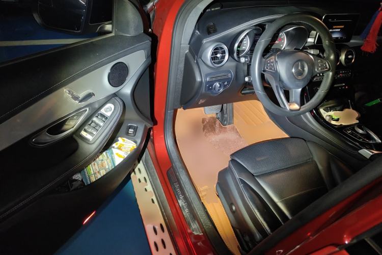 Used Mercedes-Benz GLC Coupe 2017 GLC 200 4MATIC Coupe SUV
