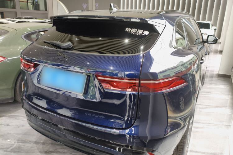 Used Jaguar F-PACE 2024 P250 R-Dynamic HSE
