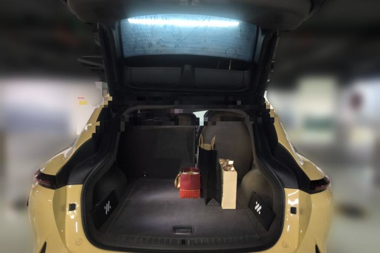 Used IM LS7 2023 90 kWh Elite Rear-Drive Version