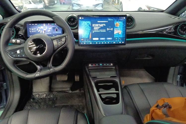 Used BYD Dolphin 2025 Intelligent Driving Version 410 km Fashion Edition
