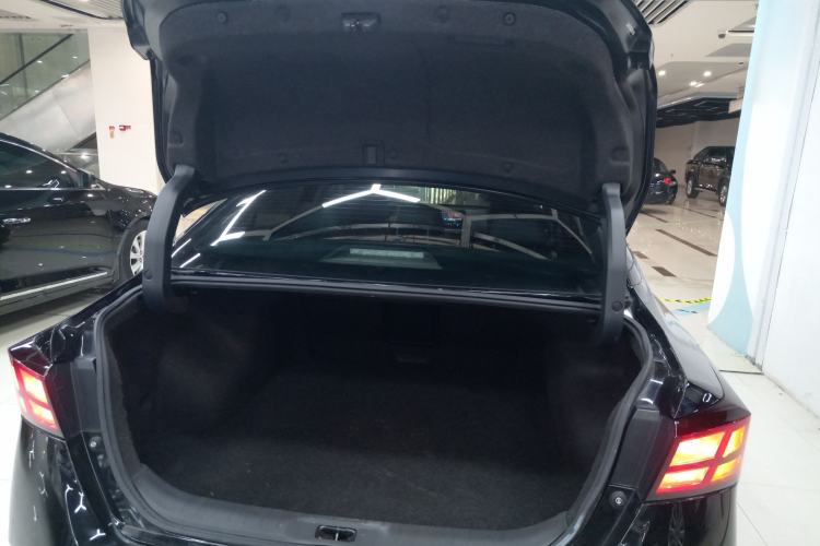 Used Nissan Teana 2021 2.0L XL Upper AD1 Smart Drive & Navigation Edition Trunk