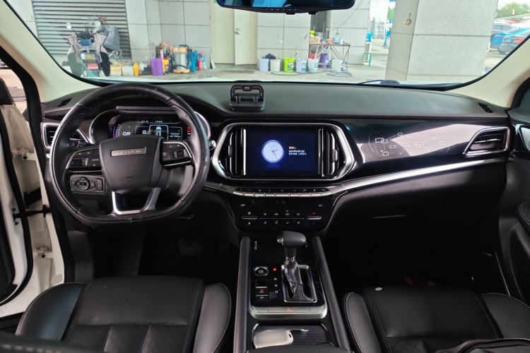 Used JETOUR X90 2019 1.6T DCT Luxury Touring Edition 5 Seats China VI Standard Center Console