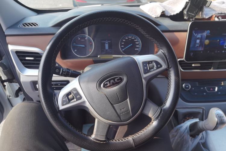 Used JAC Group Sunray 2024 2.5T Star Logistics Flagship Edition Dual-Tire High-Roof 2/3-Seater D25TCIF1