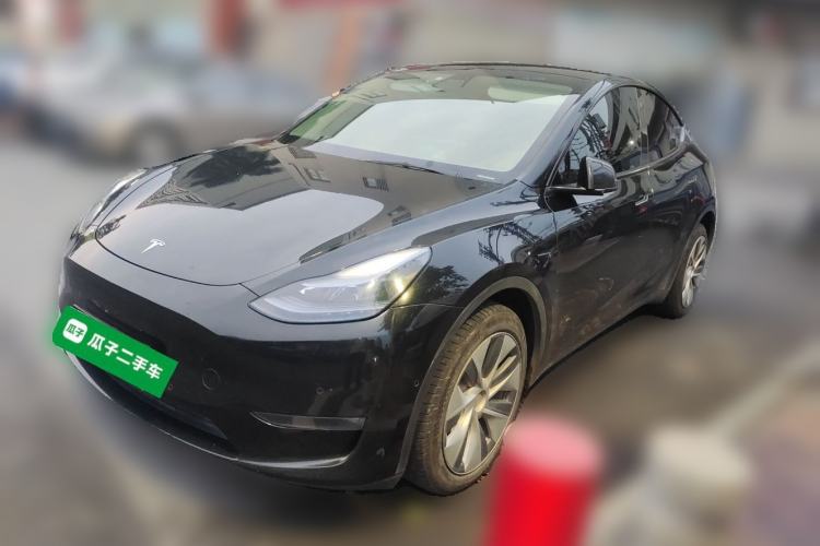 Used Tesla Model Y 2023 Long-Range All-Wheel-Drive Version