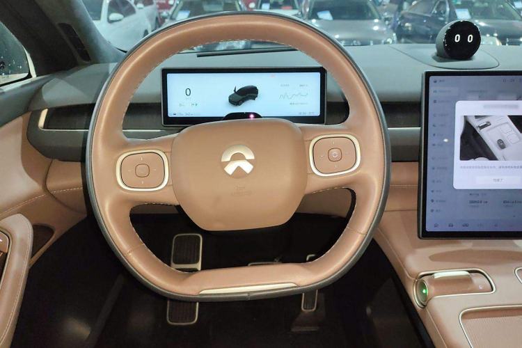 Used Nio ES8 2023 75 kWh Executive Edition
