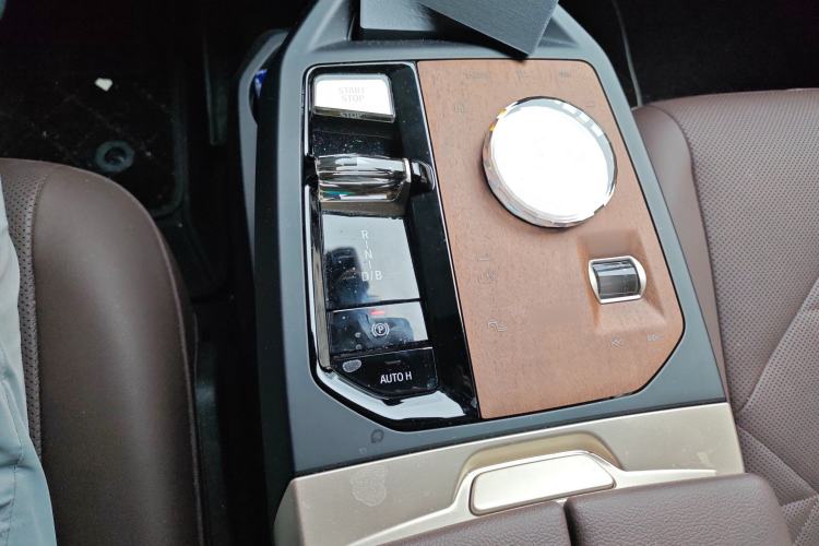 Used BMW iX 2023 xDrive40 Gear Lever