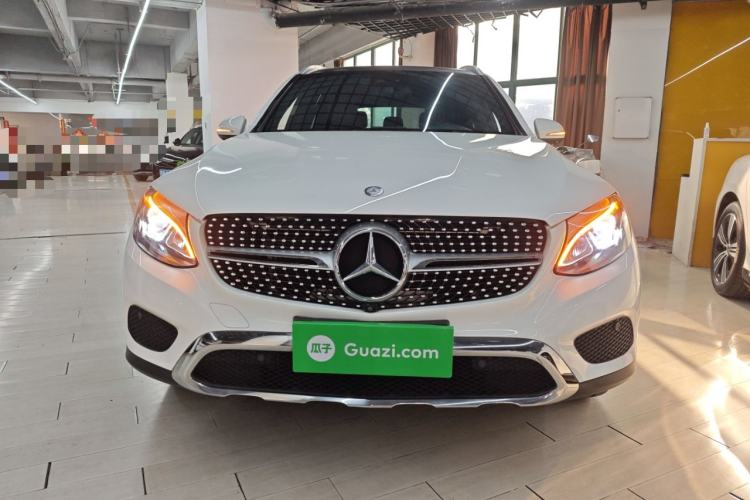 Used Mercedes-Benz GLC 2016 GLC 260 4MATIC Luxury Model
