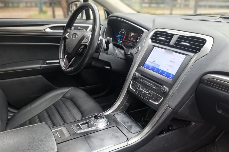 Used Ford Mondeo 2018 EcoBoost 180 Smart Control Fashion Model China VI Standard