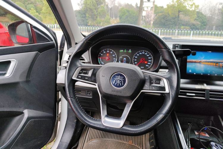 Used BYD Qin New Energy 2019 High-Range Luxury Model