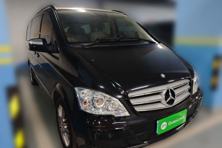 Used Mercedes-Benz Viano 2013 3.5L Haoci version Front Right 45 Deg