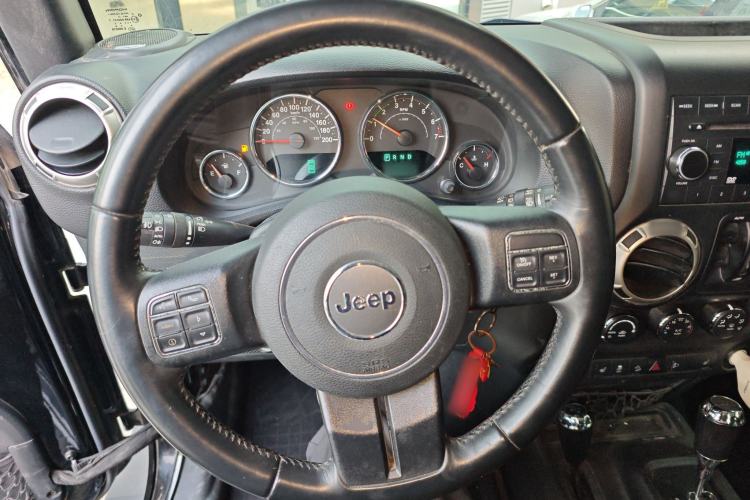 Used Jeep Wrangler 2017 3.0L Sahara Four-Door Comfort Edition
