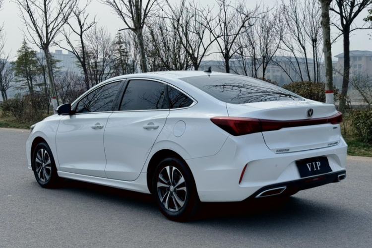 Used CHANGAN Eado 2023 Changan Edition PLUS Blue Whale NE 1.4T GDI DCT Prestige Version
