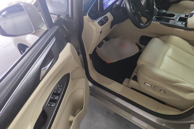 Used Buick GL8 2023 ES Lu Zun Deluxe Model
