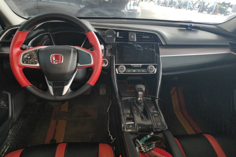 Used Honda Civic 2016 220TURBO CVT Luxury Edition
