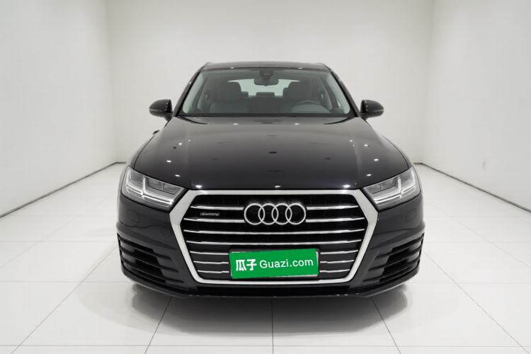 Used Audi Q7 2018 40 TFSI Comfort Model Front