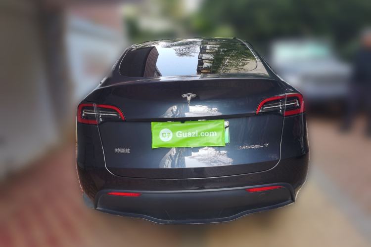 Used Tesla Model Y 2024 Long-Range All-Wheel-Drive Version
