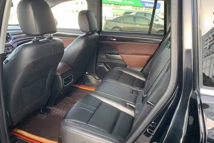 Used GAC Trumpchi GS8 2017 320T Two-Wheel Drive Luxury Smart Connectivity Version (7 Seats)