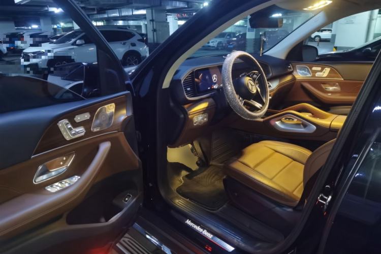 Used Mercedes-Benz GLE 2023 GLE 450 4MATIC Stylish Model Driver Seat