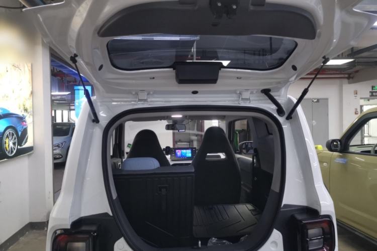 Used Geely Galaxy Panda 2025 210 km – Yuanqi Bear Trunk