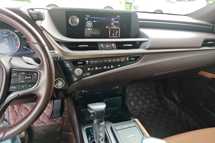 Used Lexus ES 2020 200 Excellence Edition
