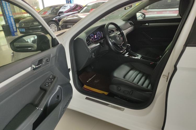 Used Volkswagen Lamando 2021 280TSI DSG Comfort Edition
