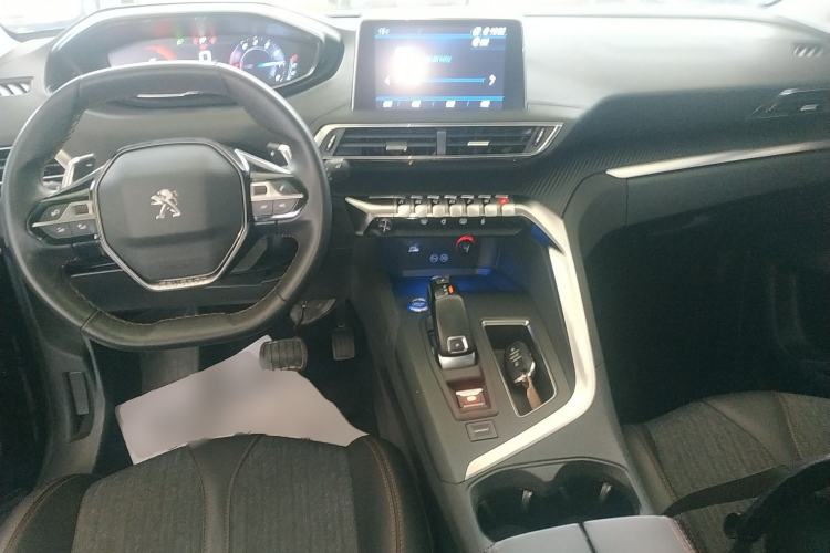 Used Peugeot 5008 2017 380THP 7-Seater Elite Edition Center Console