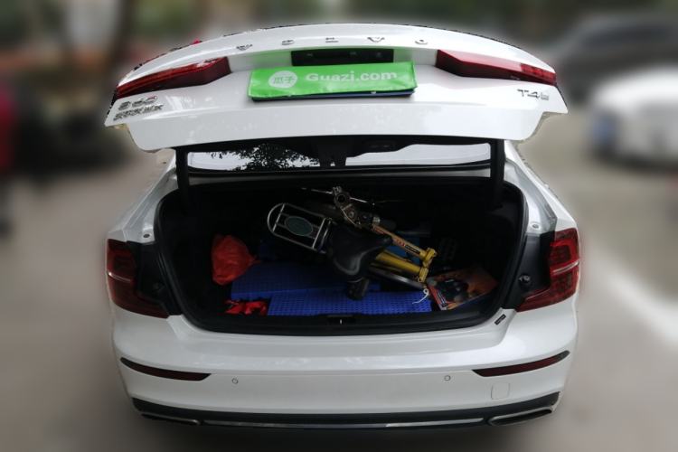 Used Volvo S60 2020 T4 Zhiyi Luxury Edition
