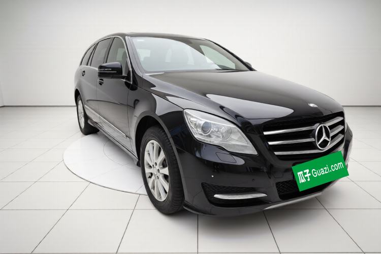 Used Mercedes-Benz R-Class 2017 R 320 4MATIC Business Edition Prestige Model Exterior 2